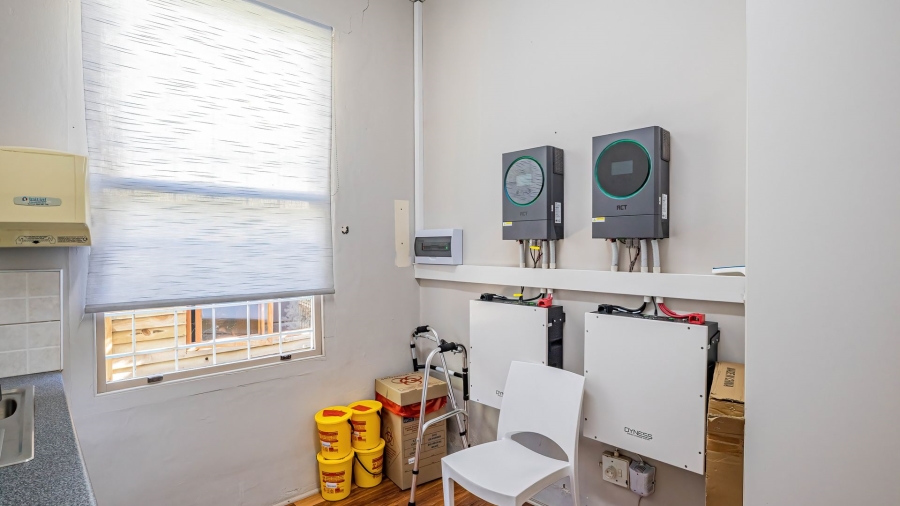5 Bedroom Property for Sale in Rondebosch Village Western Cape